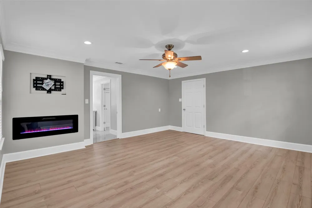 1407 Lakeshore Hideaway, TX 75771