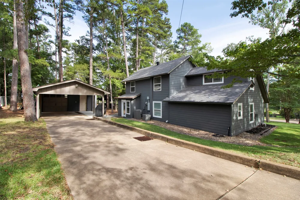 1407 Lakeshore Hideaway, TX 75771