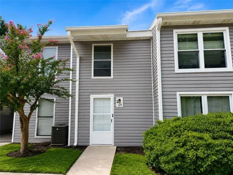 169 Governors Drive