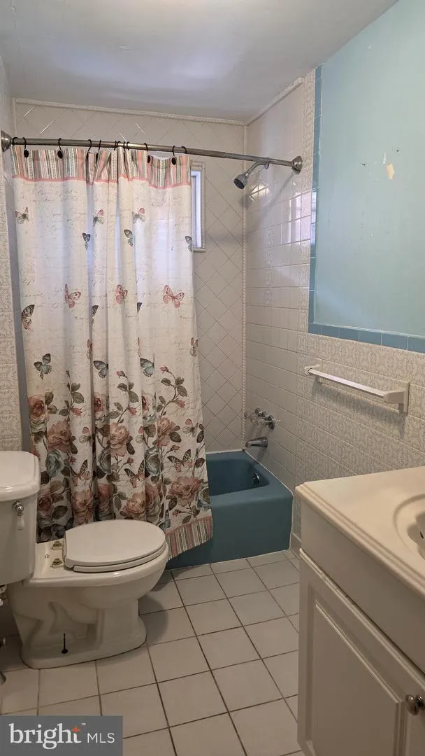 1128 BLEIGH AVENUE Philadelphia, PA 19111