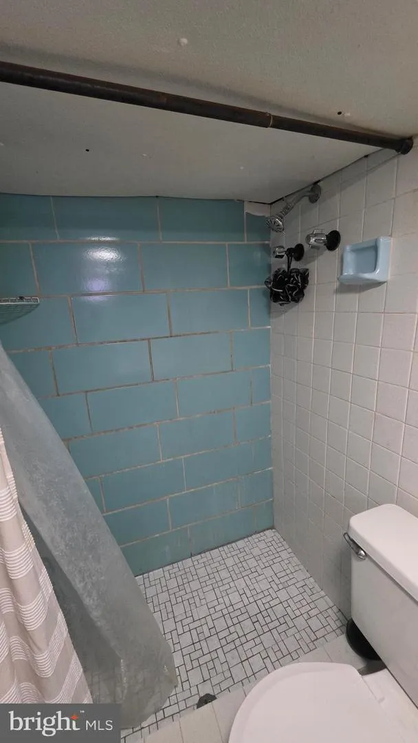 1128 BLEIGH AVENUE Philadelphia, PA 19111