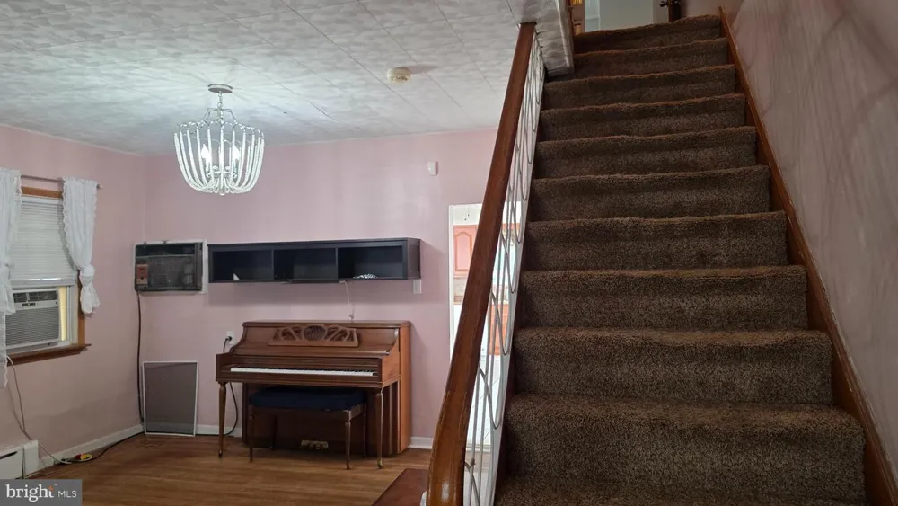 1128 BLEIGH AVENUE Philadelphia, PA 19111