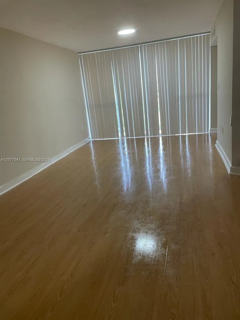 7075 NW 186th St #C505 Hialeah, FL 33015