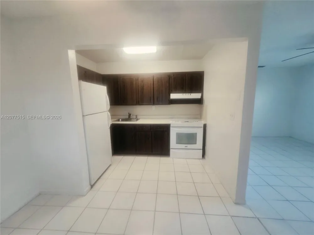 4030 SW 61st Ave #8 Davie, FL 33314