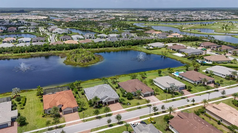 9223 Balsamo Drive Palm Beach Gardens, FL 33412