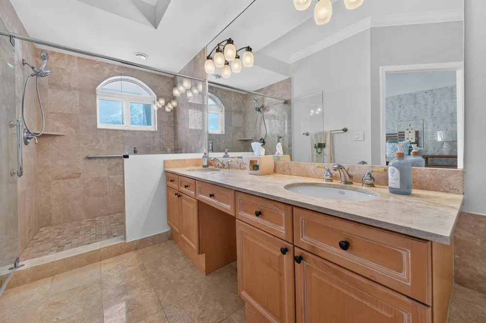 100 S BIRCH ROAD #701B Fort Lauderdale, FL 33316