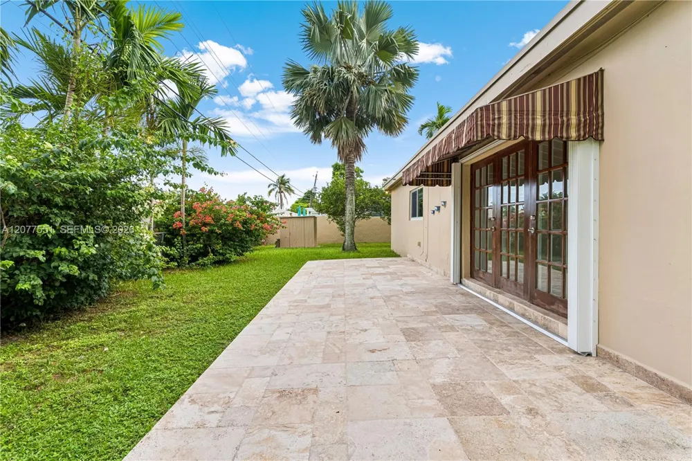 1435 SW 78th Ct Miami, FL 33144