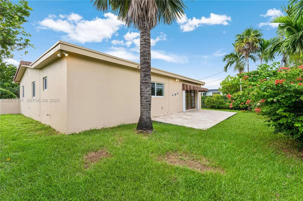1435 SW 78th Ct Miami, FL 33144