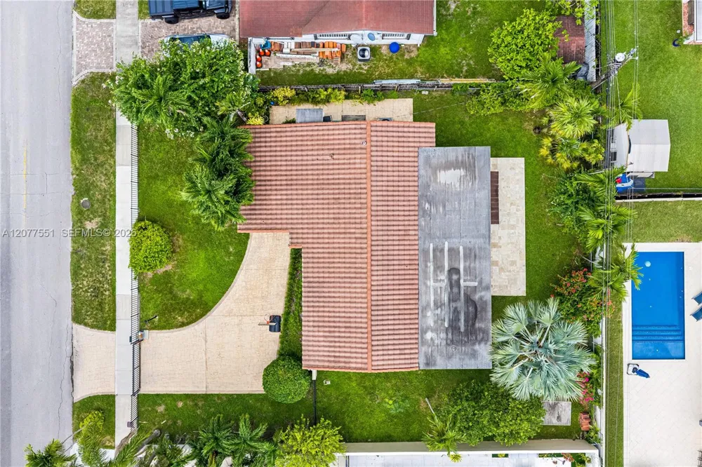 1435 SW 78th Ct Miami, FL 33144