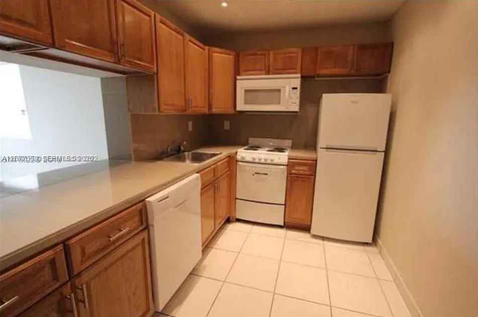 5775 W 20th Ave #406 Hialeah, FL 33012