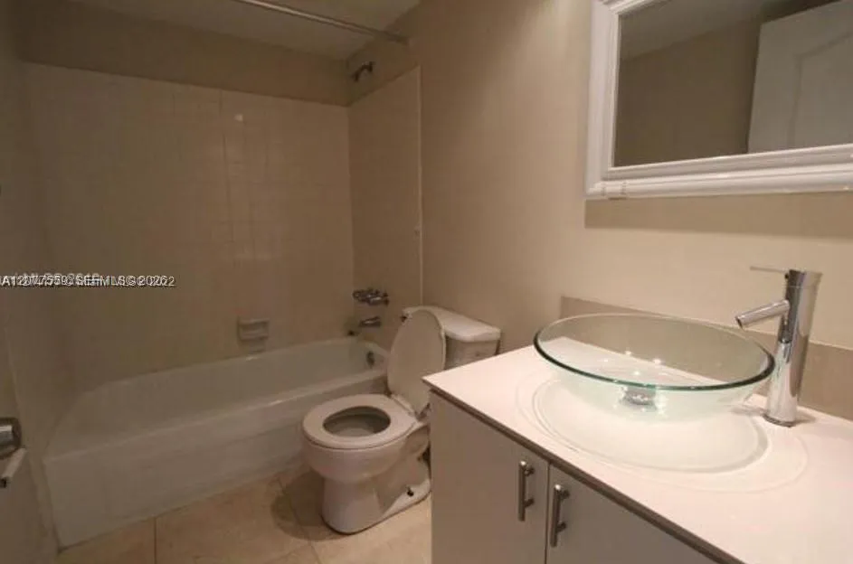 5775 W 20th Ave #406 Hialeah, FL 33012