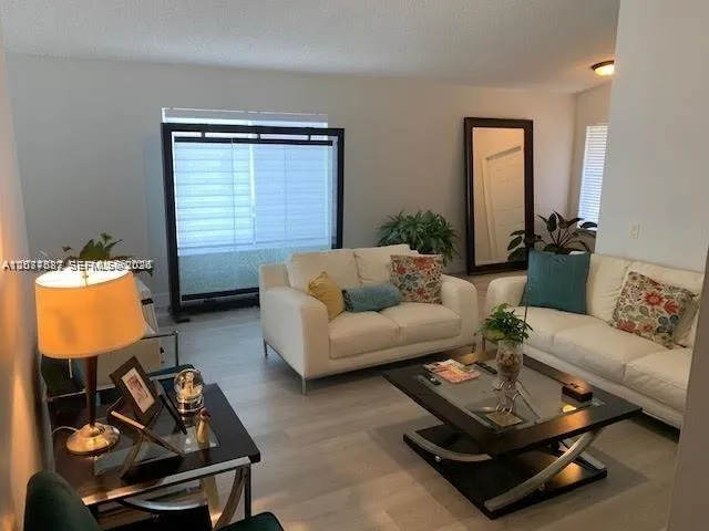 1477 Majesty Ter Weston, FL 33327