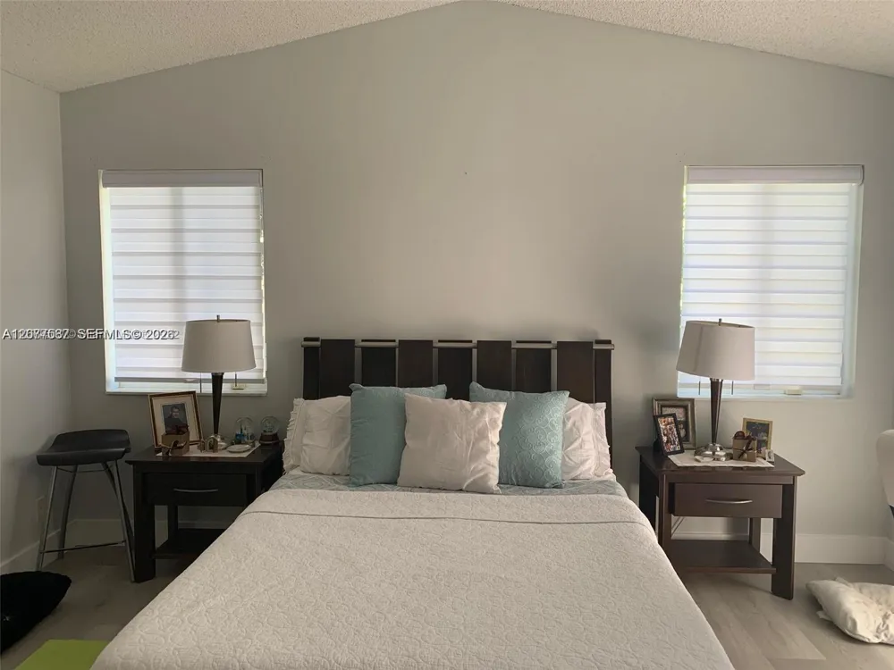 1477 Majesty Ter Weston, FL 33327