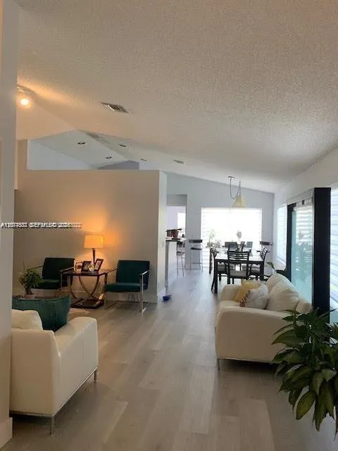 1477 Majesty Ter Weston, FL 33327