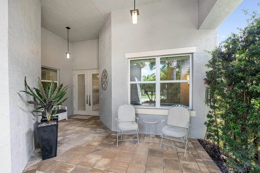 12608 CRESTED BUTTE AVENUE Boynton Beach, FL 33473