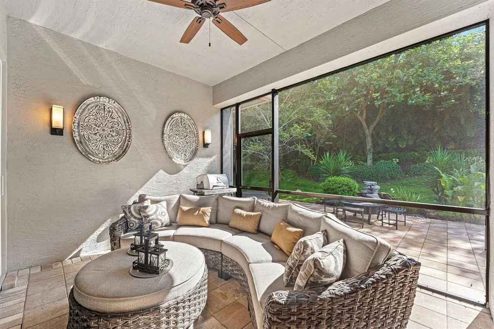 12608 CRESTED BUTTE AVENUE Boynton Beach, FL 33473