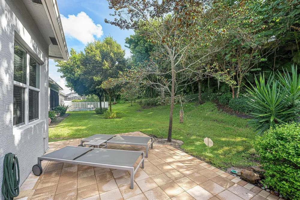 12608 CRESTED BUTTE AVENUE Boynton Beach, FL 33473