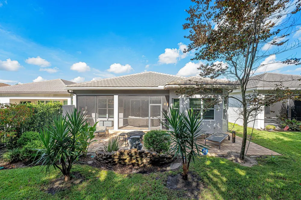 12608 CRESTED BUTTE AVENUE Boynton Beach, FL 33473