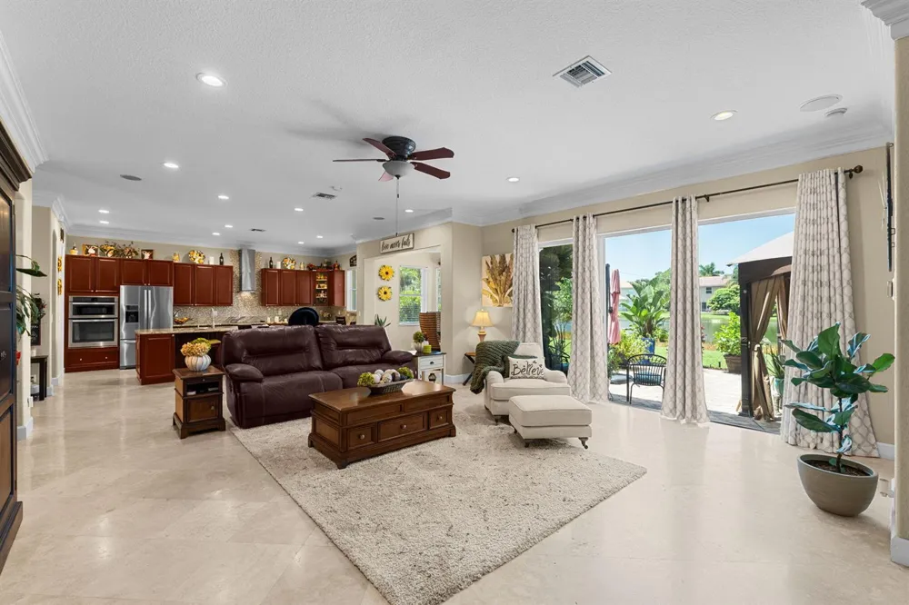 10671 CYPRESS LAKES PRESERVE DRIVE Lake Worth, FL 33449
