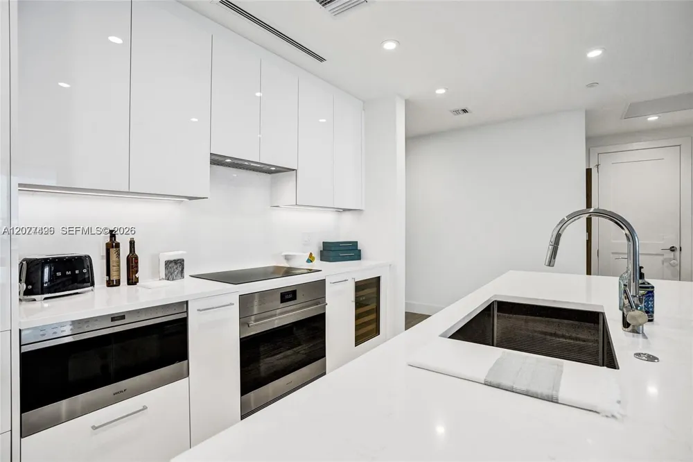 153 Seabreeze Boulevard #1403 Fort Lauderdale, FL 33304