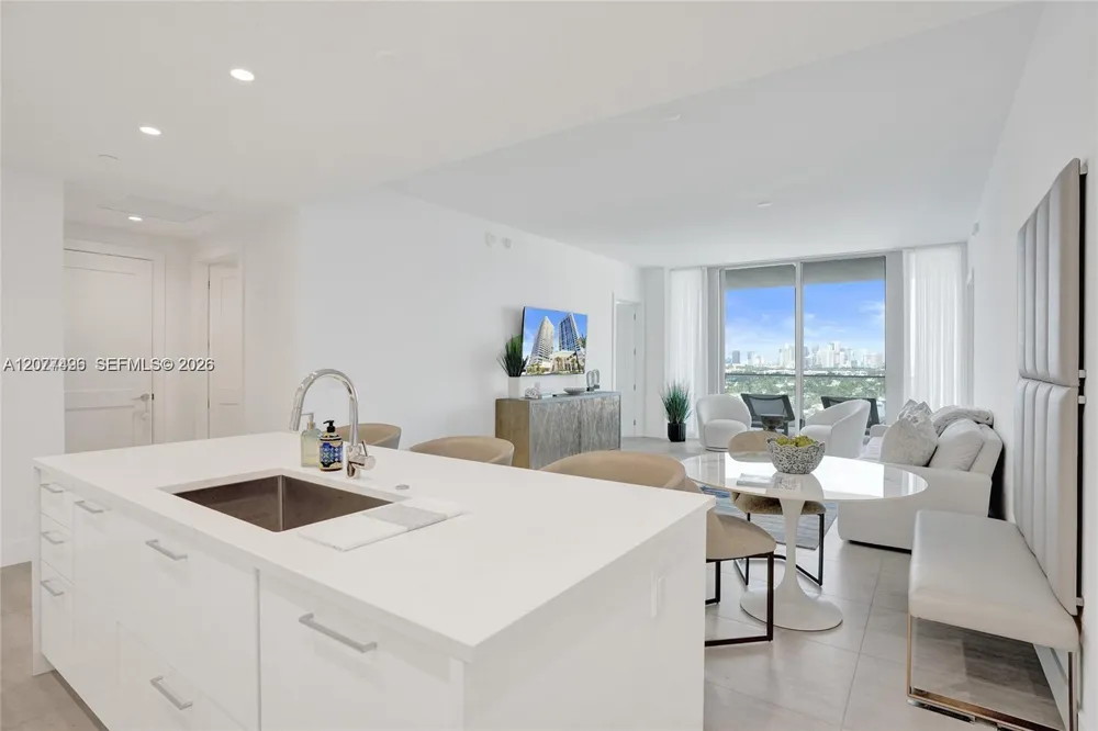 153 Seabreeze Boulevard #1403 Fort Lauderdale, FL 33304
