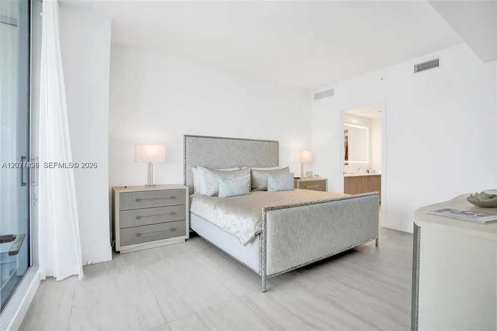 153 Seabreeze Boulevard #1403 Fort Lauderdale, FL 33304