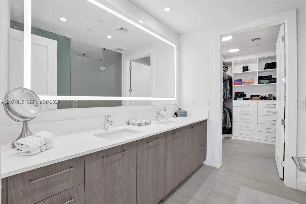 153 Seabreeze Boulevard #1403 Fort Lauderdale, FL 33304