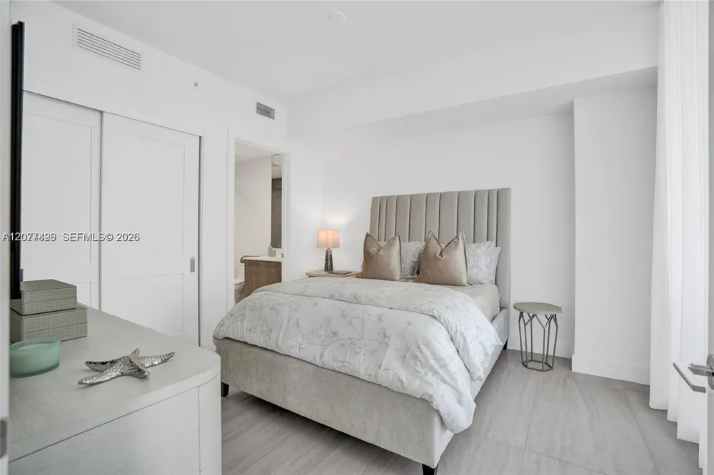 153 Seabreeze Boulevard #1403 Fort Lauderdale, FL 33304
