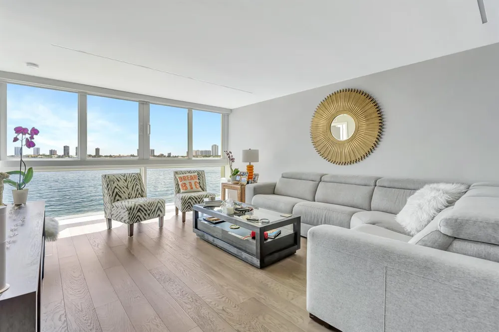 301 LAKE SHORE DRIVE #302 Lake Park, FL 33403