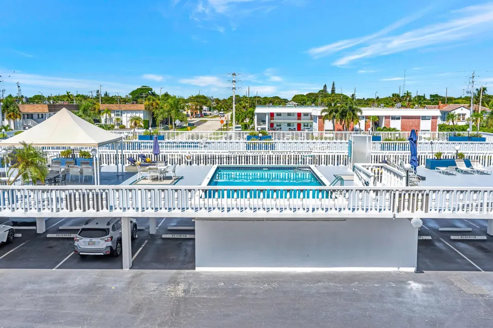 301 LAKE SHORE DRIVE #302 Lake Park, FL 33403