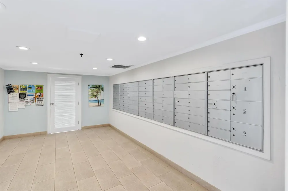 301 LAKE SHORE DRIVE #302 Lake Park, FL 33403