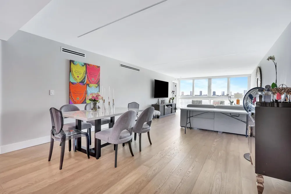 301 LAKE SHORE DRIVE #302 Lake Park, FL 33403