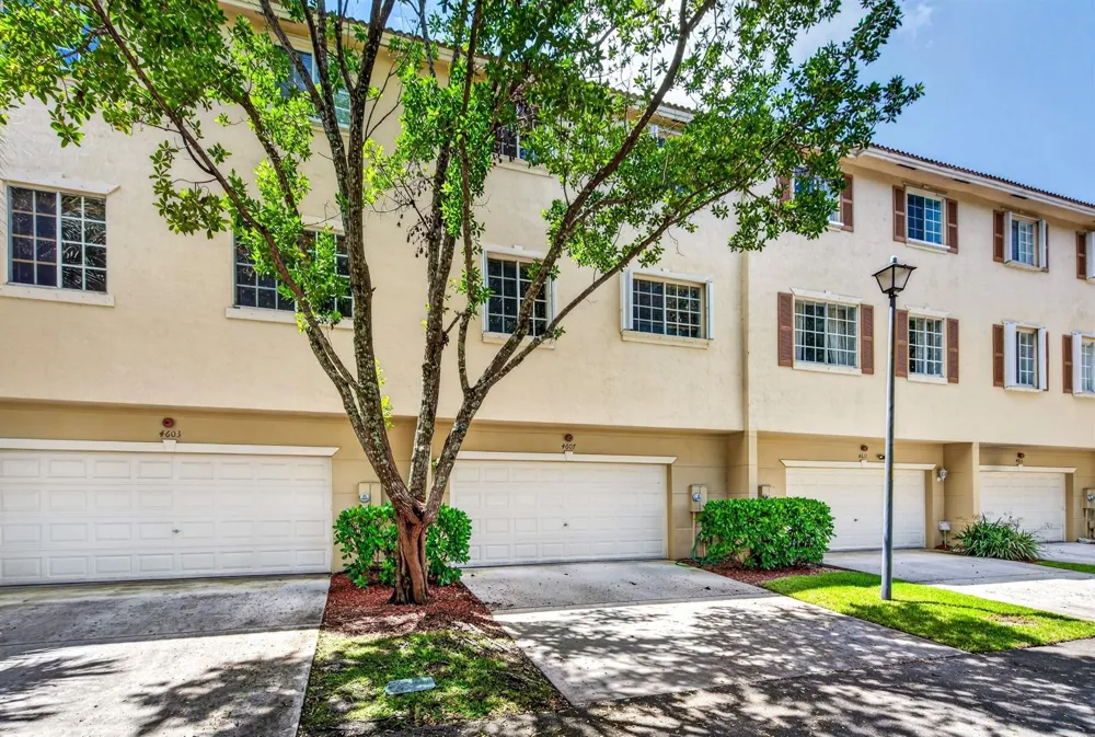 4607 Danson Way Delray Beach, FL 33445