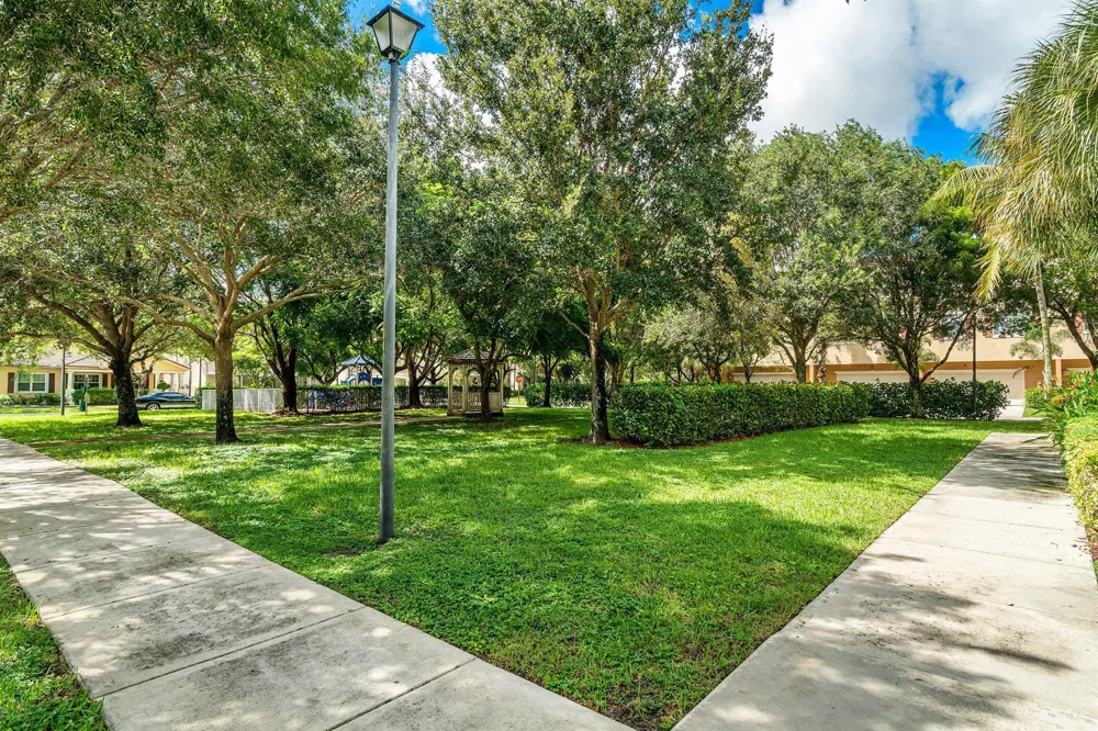 4607 Danson Way Delray Beach, FL 33445