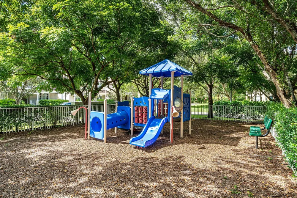 4607 Danson Way Delray Beach, FL 33445