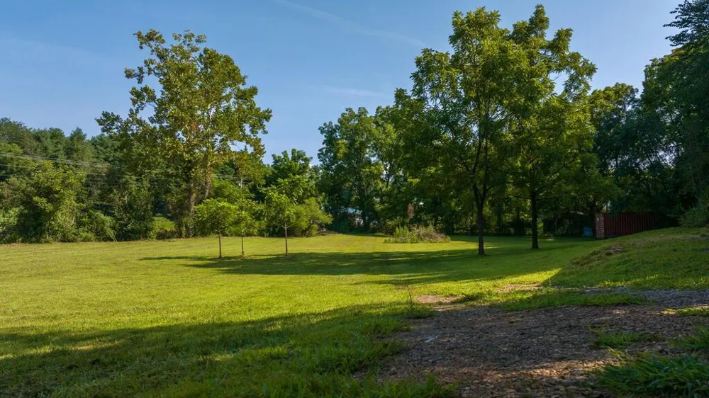 45 Green Cove Road Brasstown, NC 28902