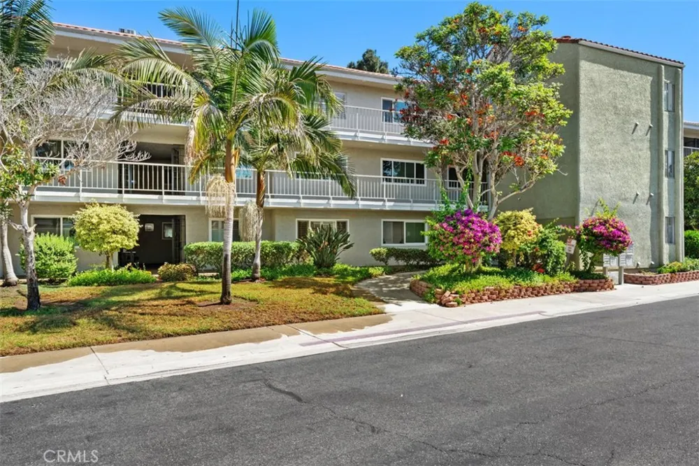 5369 Algarrobo #1C Laguna Woods, CA 92637