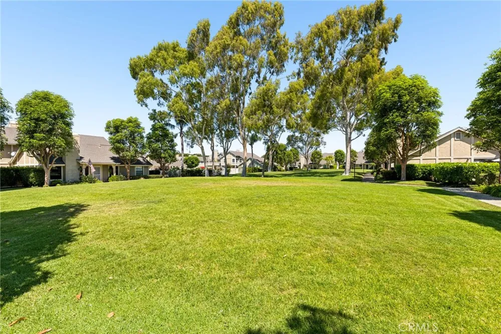4497 Chase Drive #32 Huntington Beach, CA 92649
