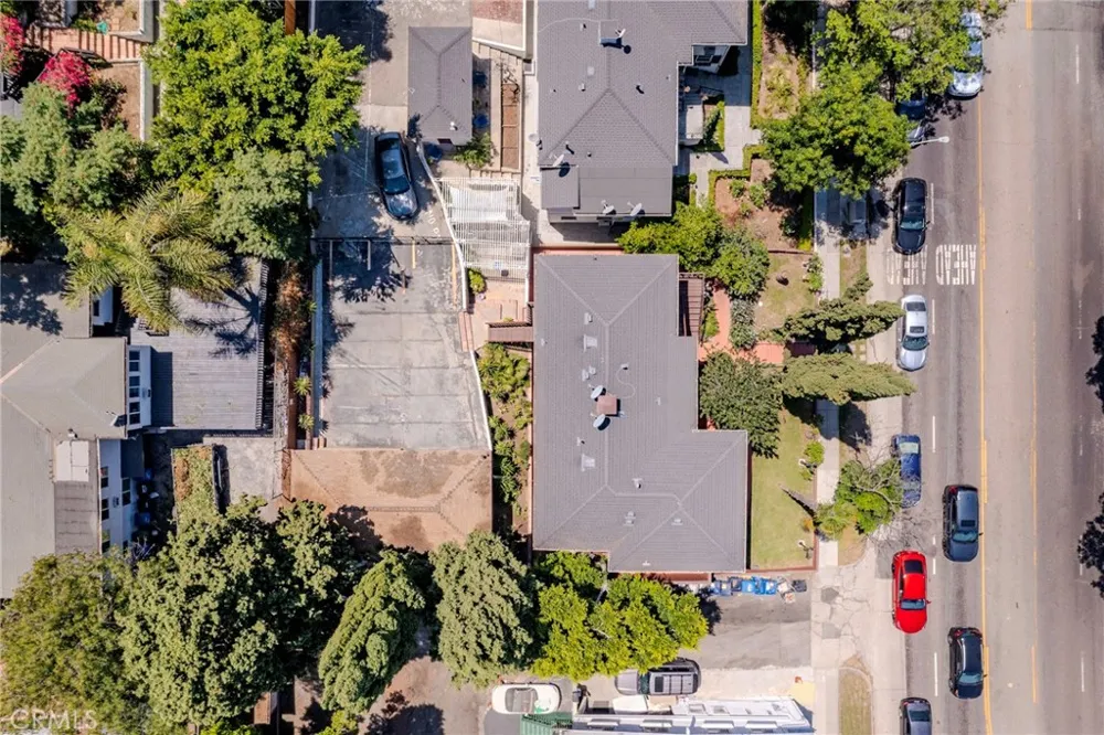 3314 Barham Boulevard Los Angeles, CA 90068