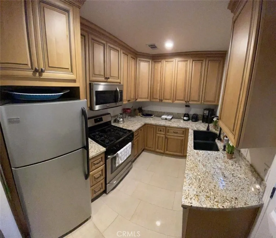 3314 Barham Boulevard Los Angeles, CA 90068