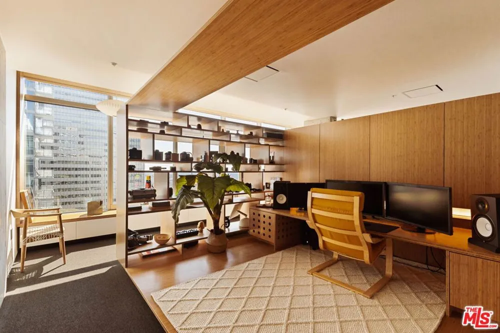 1155 S Grand Avenue #2107 Los Angeles, CA 90015