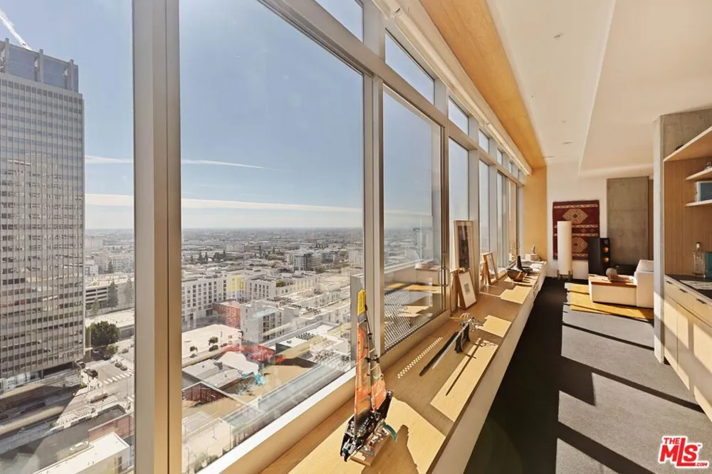 1155 S Grand Avenue #2107 Los Angeles, CA 90015