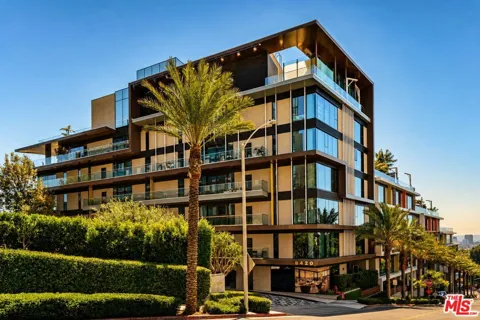 8420 W Sunset Boulevard #107
