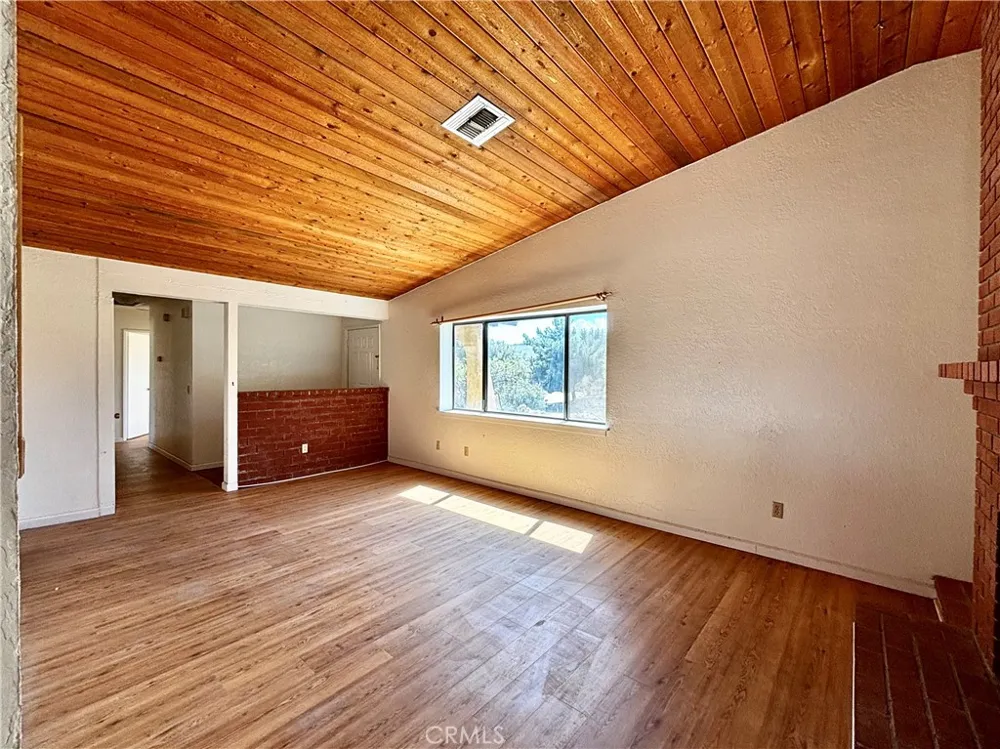 8234 Balsa Yucca Valley, CA 92284