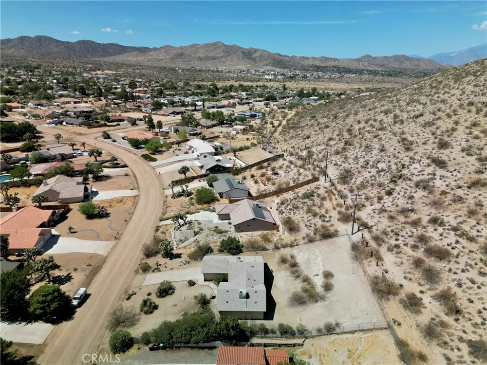 8234 Balsa Yucca Valley, CA 92284