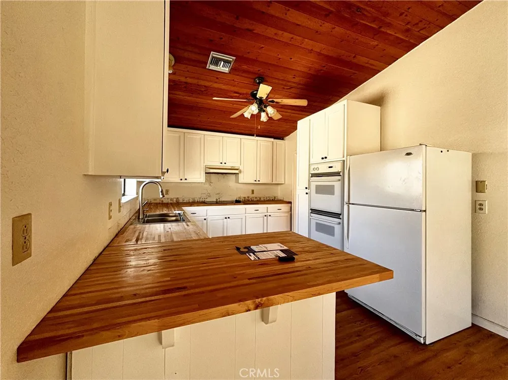 8234 Balsa Yucca Valley, CA 92284