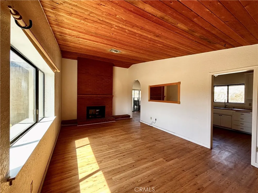 8234 Balsa Yucca Valley, CA 92284