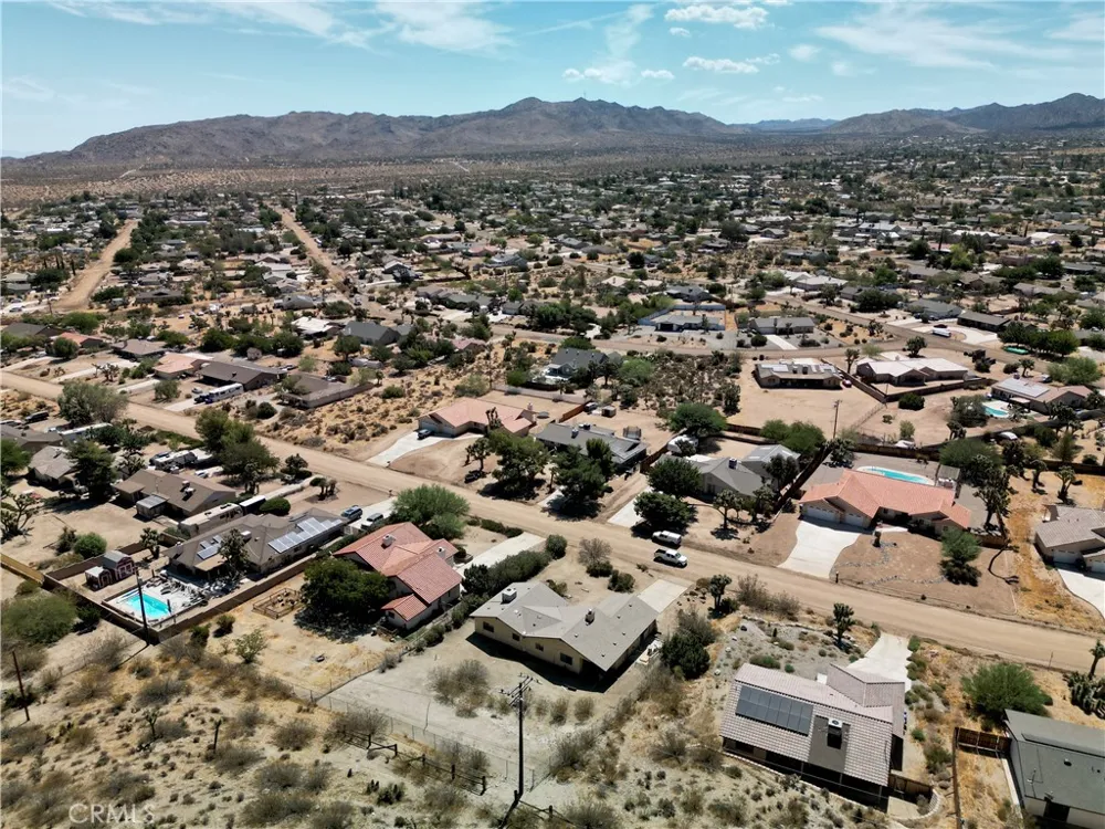 8234 Balsa Yucca Valley, CA 92284