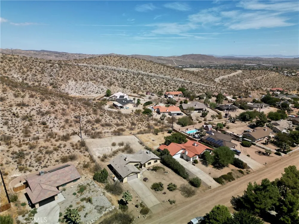 8234 Balsa Yucca Valley, CA 92284