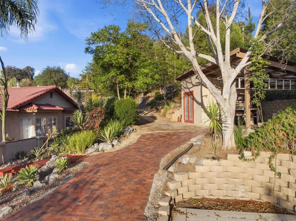 1653 Vista Vereda El Cajon, CA 92019